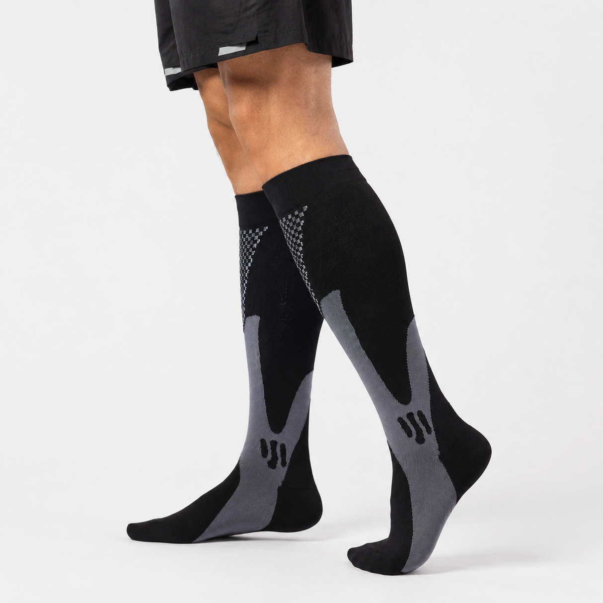 Compression Socks with Circulation Support
