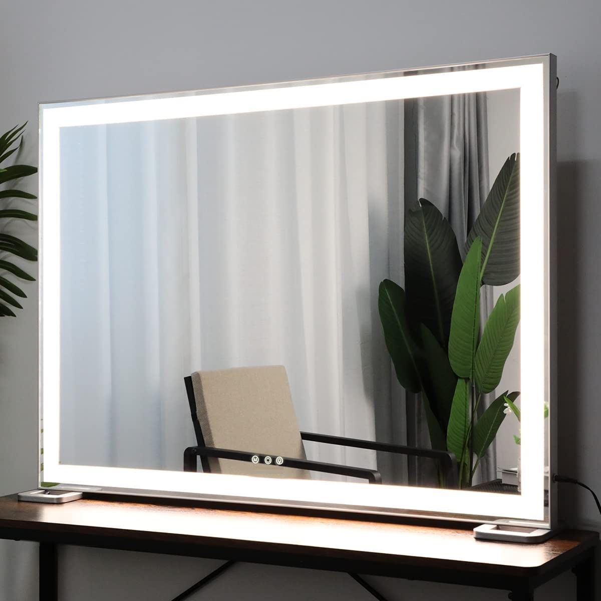 Large Hollywood Makeup Mirror 3 Modes Lighted and Smart Touch Control 92X68CM
